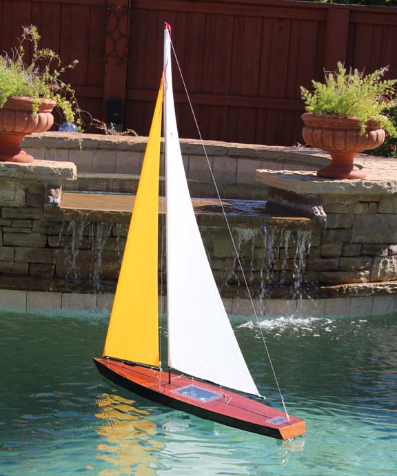T37 model sailboat